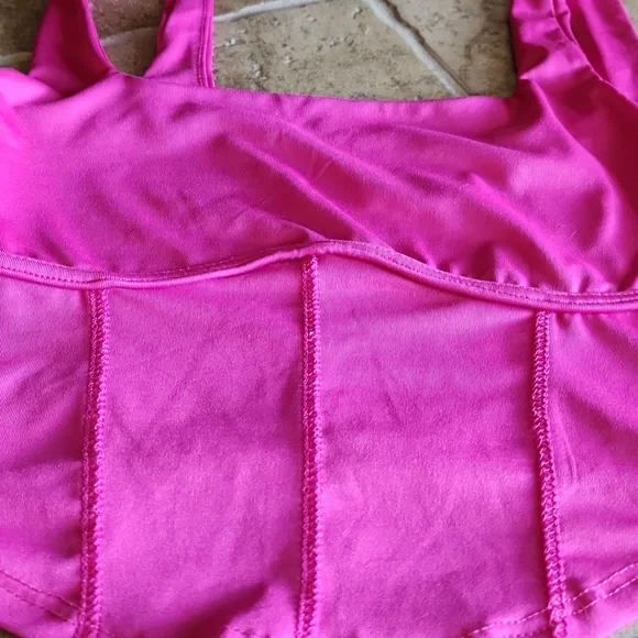 Bundle of 2 tank silky tank tops size womans  small - Picture 8 of 8